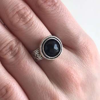 Серебряное кольцо с ониксом 01R539ON
