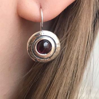Серебряные серьги с гранатом MVE1408GR