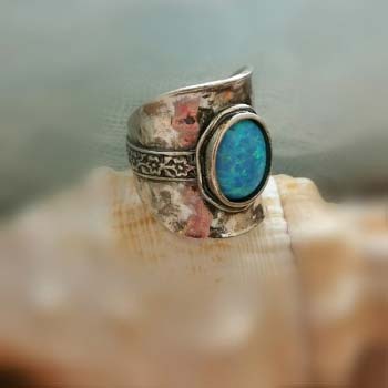 Серебряное кольцо с опалом иск. 01R2730OP