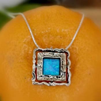 Серебряное колье с опалом иск. 01N1918OP