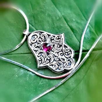Серебряное колье с гранатом MVN1242GR