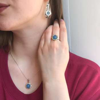 Серебряное кольцо с халцедоном и куб.цирконом MVR1536HL