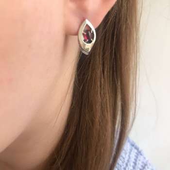 Серебряные серьги с гранатом MVE1629GR
