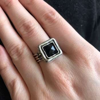 Серебряное кольцо с ониксом 01R755ON