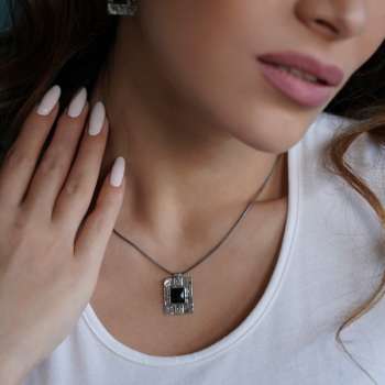 Серебряное колье с ониксом 01N696ON