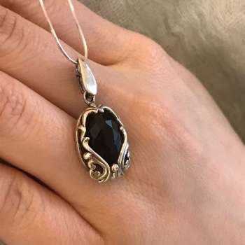 Серебряное колье с ониксом MVN1202ON