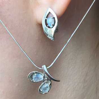 Серебряное колье с лунным камнем MVN1627MS