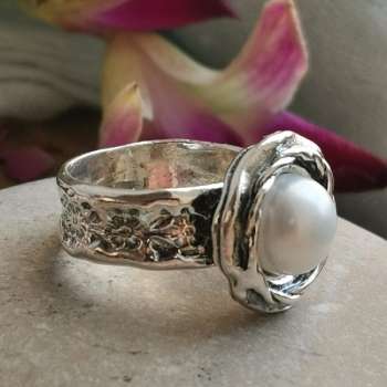 Серебряное кольцо с жемчугом 01R2866PL