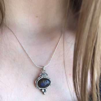 Серебряное колье с лабрадором 01N2875LB