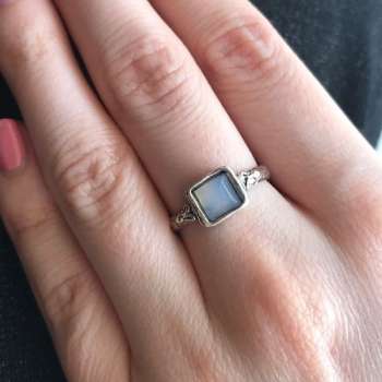 Серебряное кольцо с халцедоном 01R1341HL/1