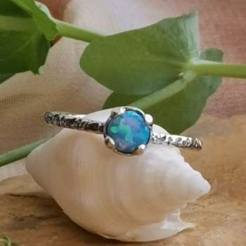 Серебряное кольцо с опалом иск. MVR1569OP