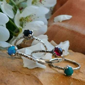 Серебряное кольцо с опалом иск. MVR1569OP