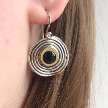 Серебряные серьги с ониксом, куб.цирконом и золотом MVE1343/1GON