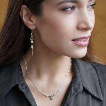 Серебряное колье с жемчугом 01N2755PL