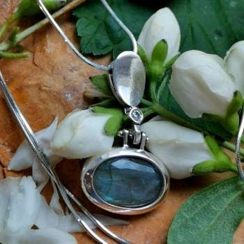 Серебряное колье с лабрадором и куб.цирконом MVN1200LB