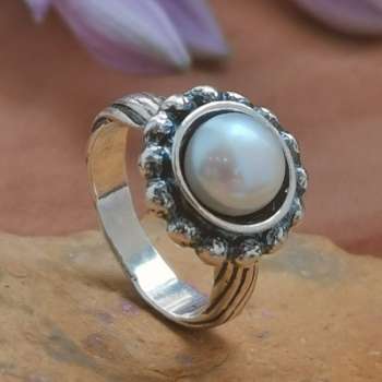 Серебряное кольцо с жемчугом 01R1615PL