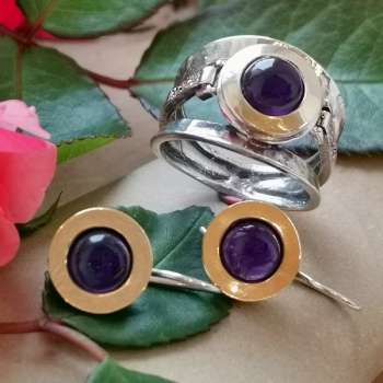 Серебряное кольцо с аметистом, куб.цирконом и золотом MVR1233GAM