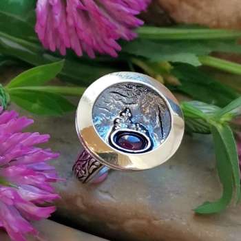 Серебряное кольцо с гранатом и золотом MVR1595GGR