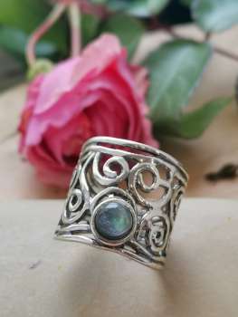 Серебряное кольцо с лабрадором 01R680LB