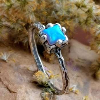 Серебряное кольцо с опалом иск. MVR1510OP