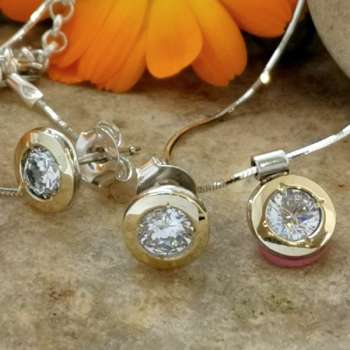 Серебряное колье с золотом и куб.цирконом MVN1576GCZ