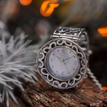 Серебряные часы 01W657