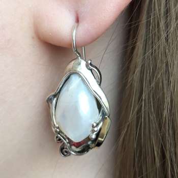 Серебряные серьги с жемчугом и золотом MVE328GPL