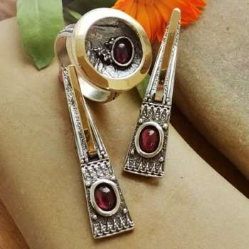 Серебряное кольцо с гранатом и золотом MVR1595GGR