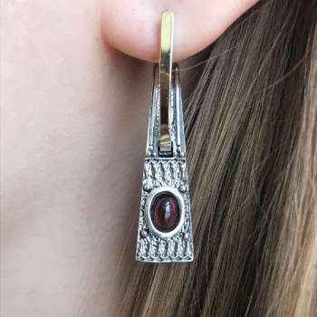 Серебряные серьги с гранатом и золотом MVE1108GGR