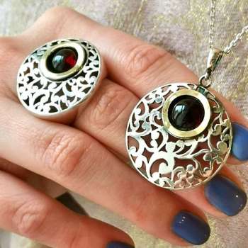 Серебряное колье с гранатом и золотом MVN1037GGR