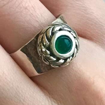 Серебряное кольцо с халцедоном MVR1652HL