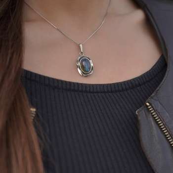 Серебряное колье с лабрадором MVN1116LB
