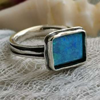 Серебряное кольцо с опалом иск. 01R494OP