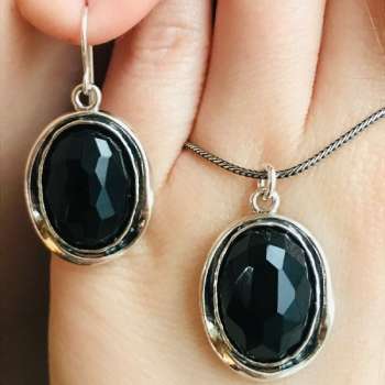 Серебряное колье с ониксом 01N833ON