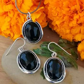 Серебряное колье с ониксом 01N833ON