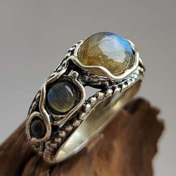Серебряное кольцо с лабрадором 01R2097LB