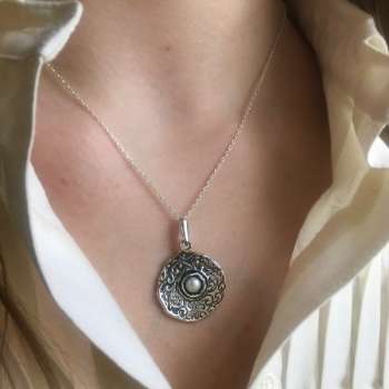 Серебряное колье с жемчугом MVN1498/1PL