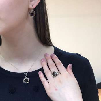 Серебряное кольцо с гранатом, куб.цирконом и золотом MVR1312GGR