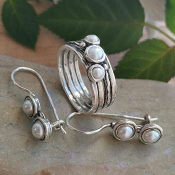 Серебряное кольцо с жемчугом 01R592PL
