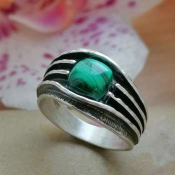 Серебряное кольцо с малахитом MVR1333ML
