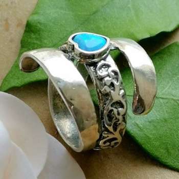 Серебряное кольцо с опалом иск. 01R2302OP