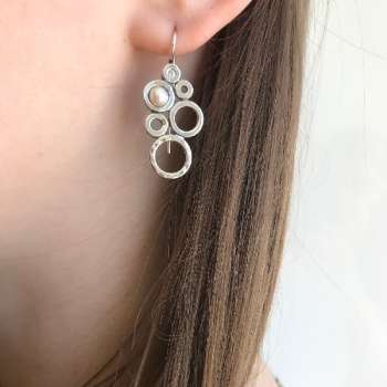 Серебряные серьги с жемчугом и куб.цирконом MVE238PL