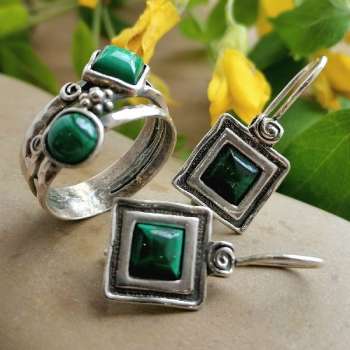 Серебряное кольцо с малахитом MVR1028ML