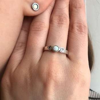 Серебряное кольцо с опалом иск. 01R603OP/1