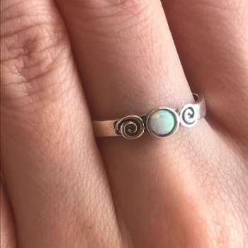 Серебряное кольцо с опалом иск. 01R603OP/1