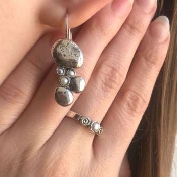 Серебряное кольцо с жемчугом 01R603PL