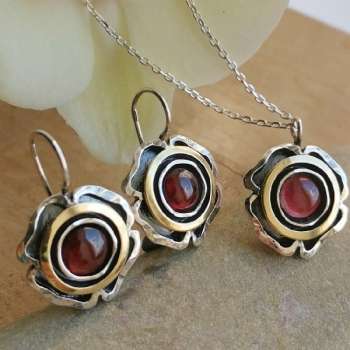 Серебряное колье с гранатом и золотом MVN1324GGR