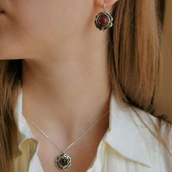 Серебряное колье с гранатом и золотом MVN1324GGR
