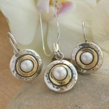 Серебряное колье с жемчугом и золотом MVN1408GPL