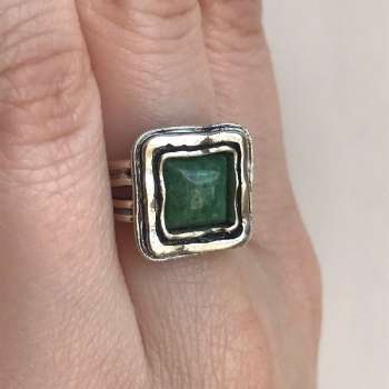 Серебряное кольцо с жадеитом 01R755JD